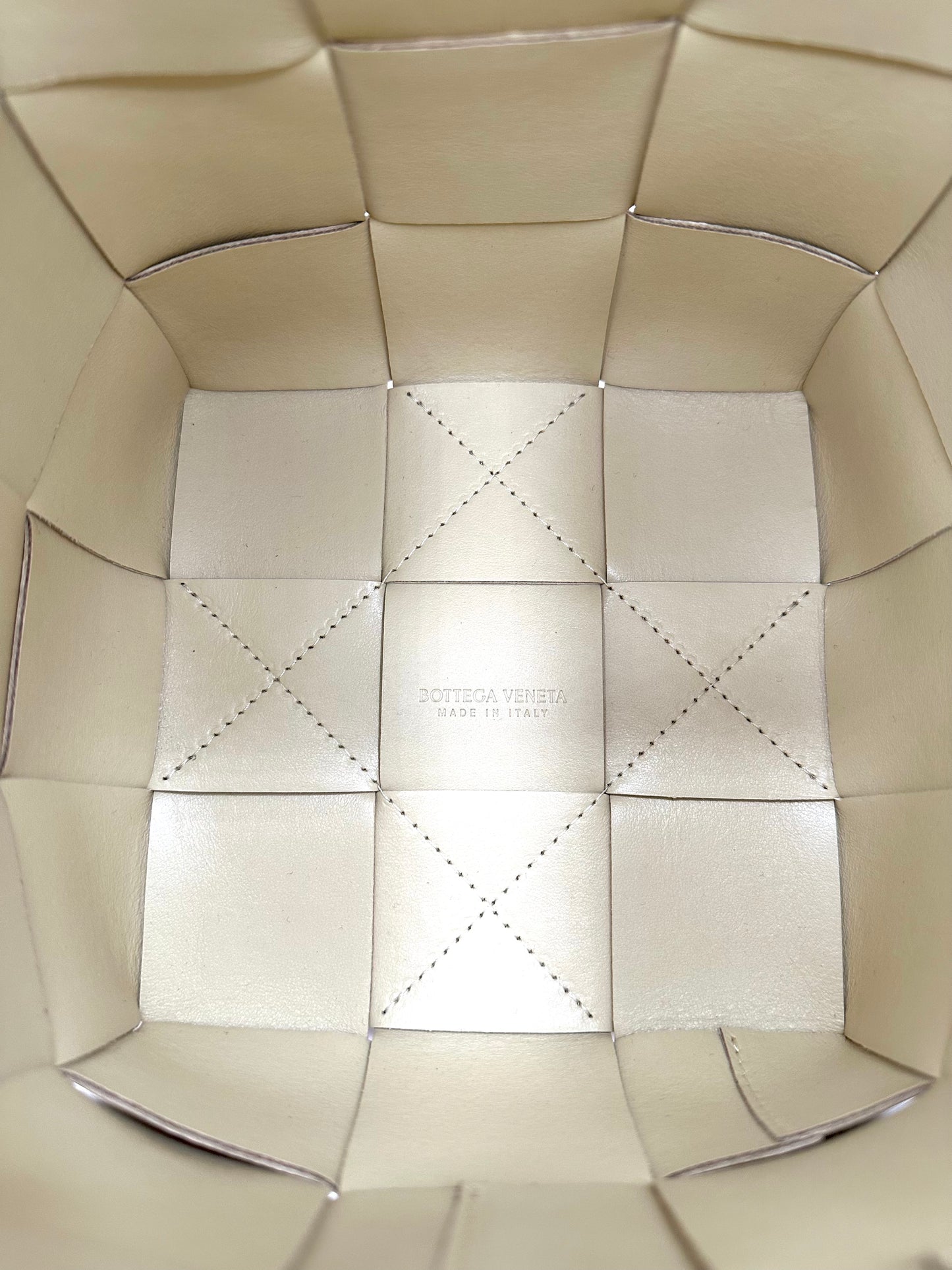 Bottega Veneta Intrecciato Small 'Cassette' Bucket Bag
