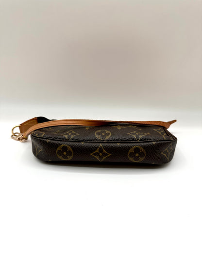 Louis Vuitton Vintage Monogram Mini Pochette
