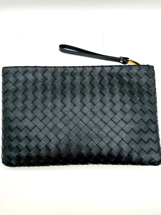 Bottega Veneta Black Leather Intrecciato Wristlet Pouch