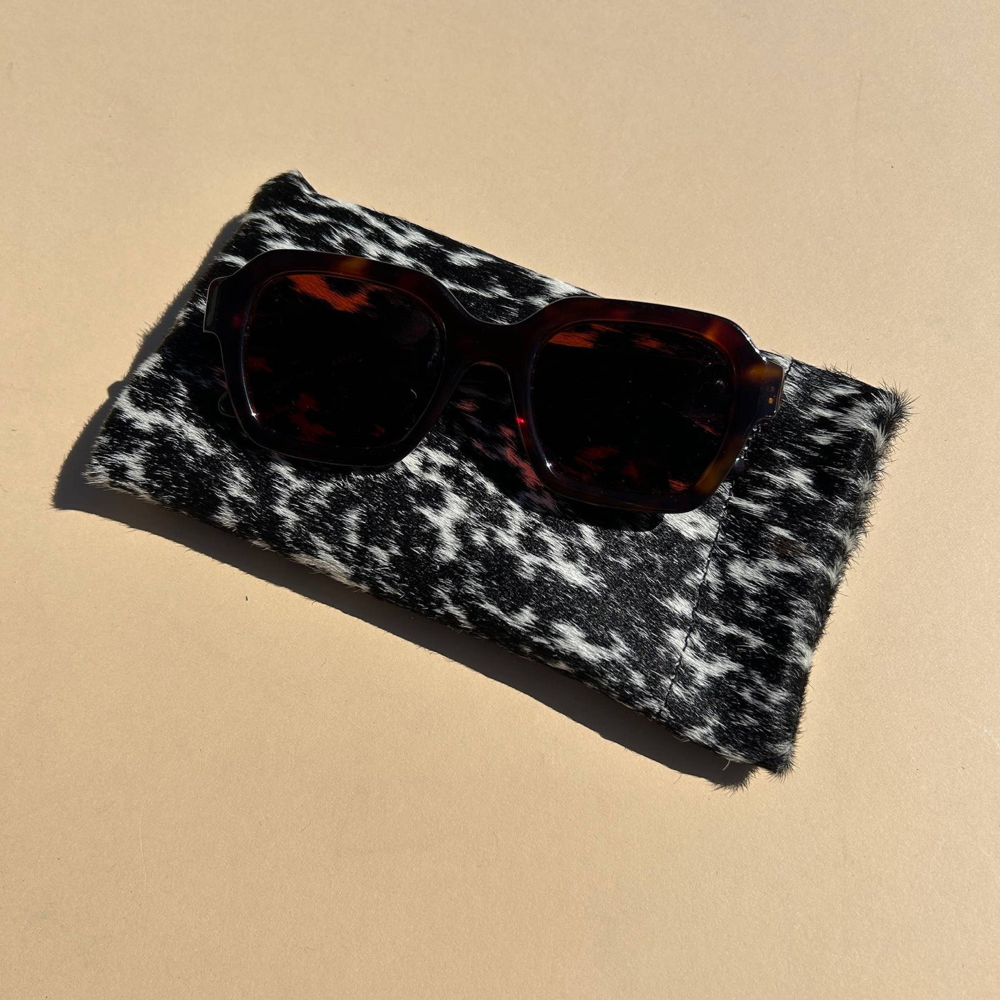 Sunglasses Case - Salt + Pepper Cowhide